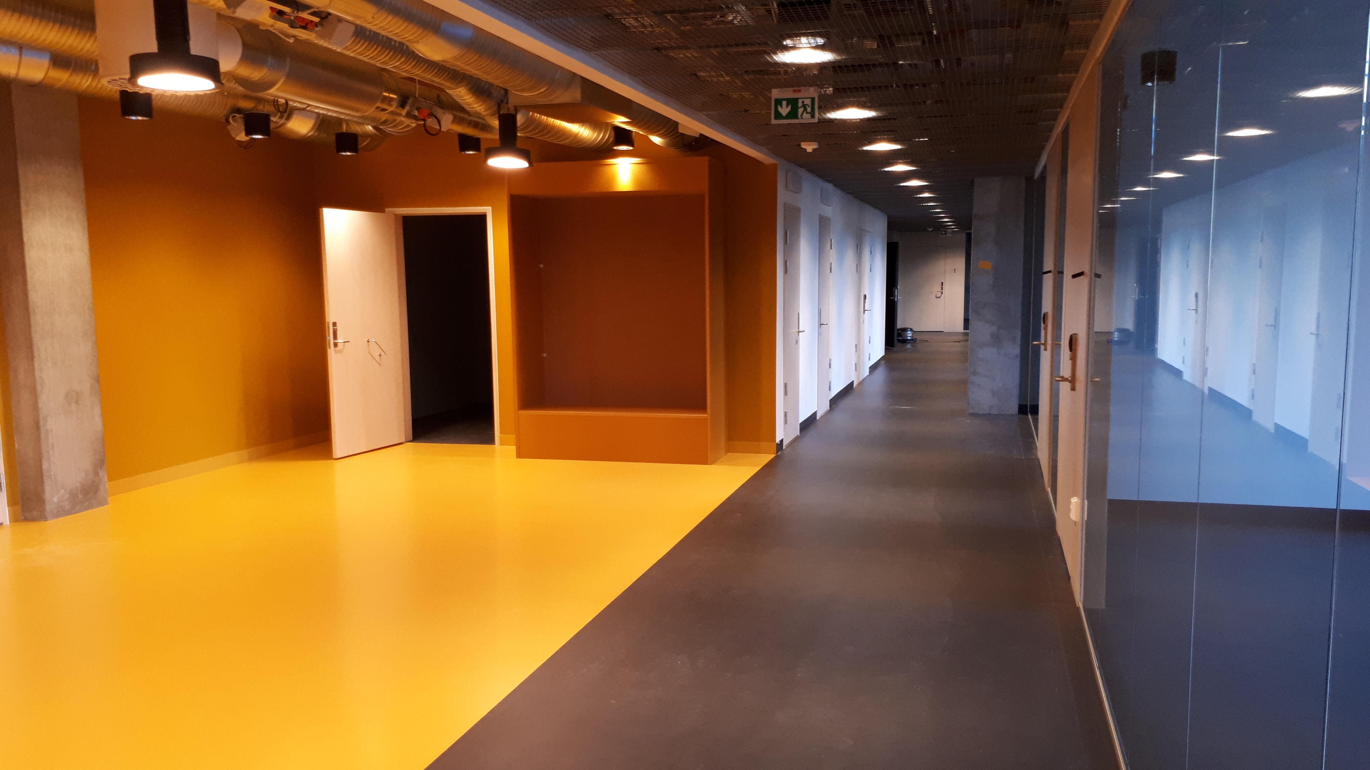 Podlogi Jaroslaw Woloszyn